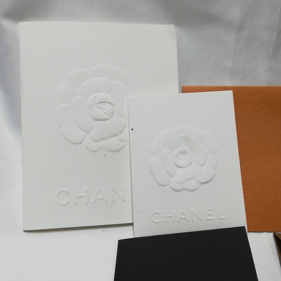 Designer invoice holder - Picture 2 of 10